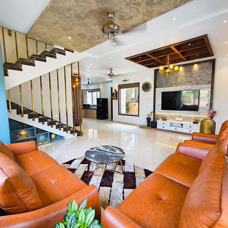 Premium Chalet Lonavala Eksteriør bilde