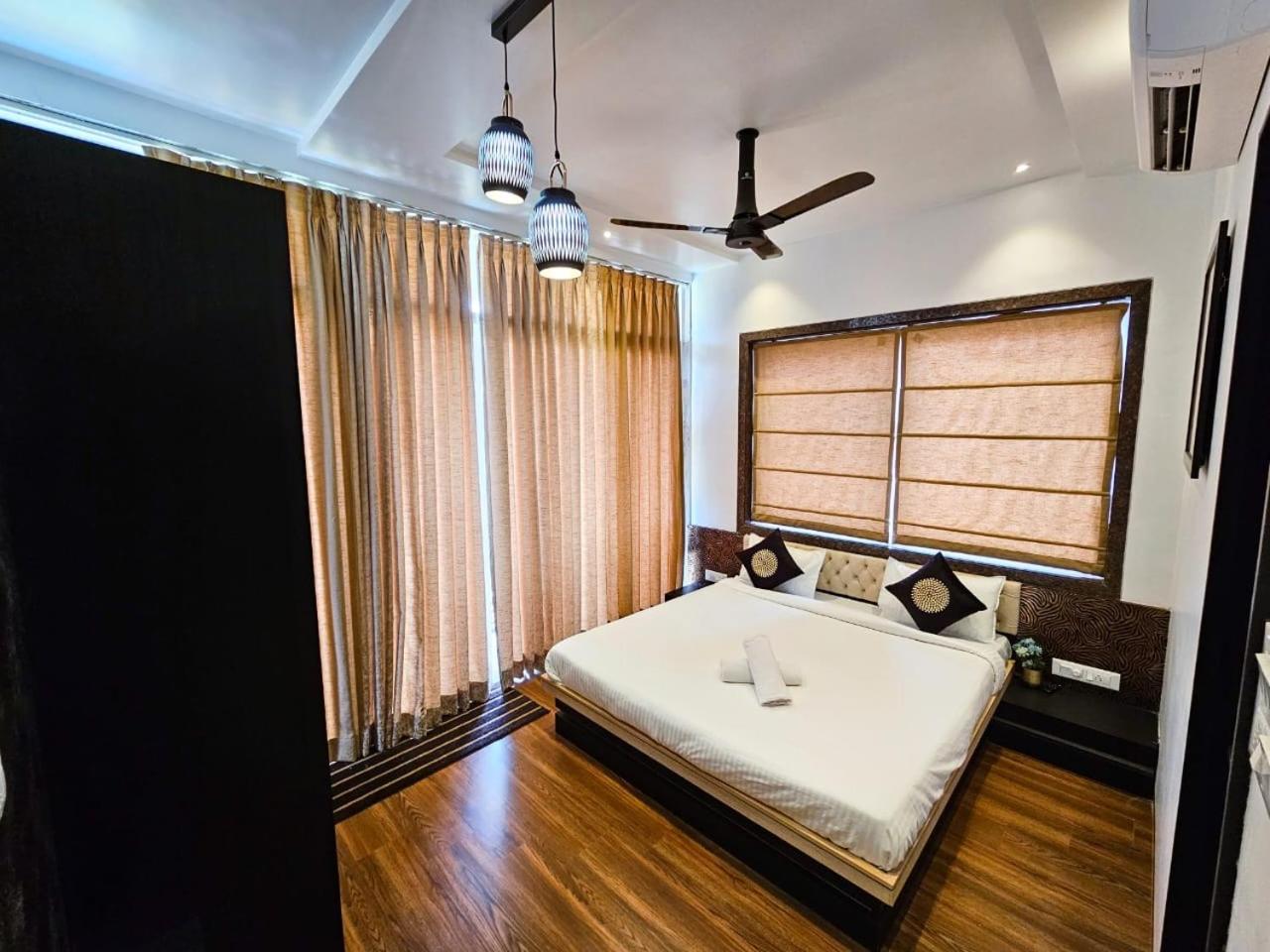Premium Chalet Lonavala Eksteriør bilde