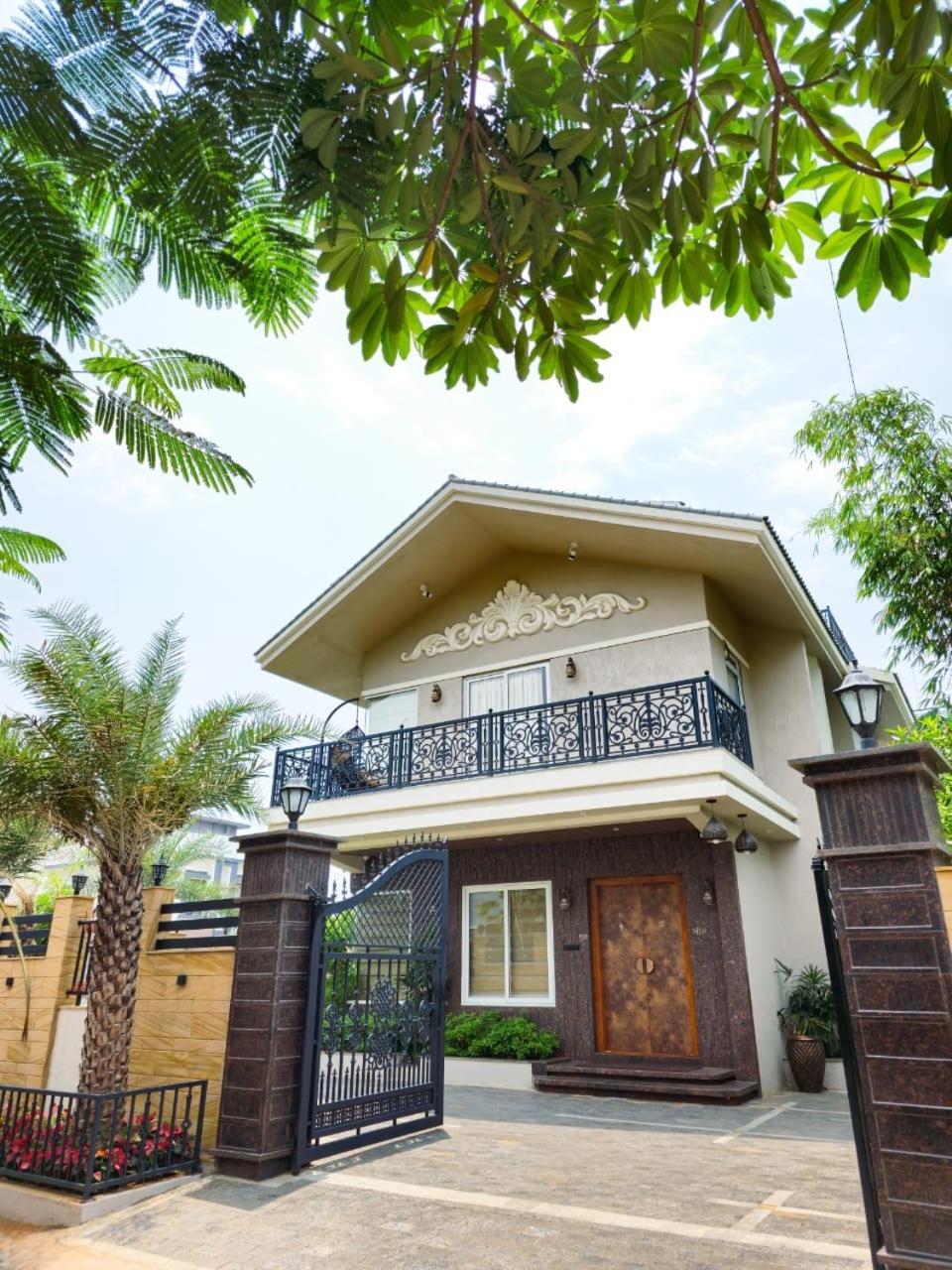 Premium Chalet Lonavala Eksteriør bilde