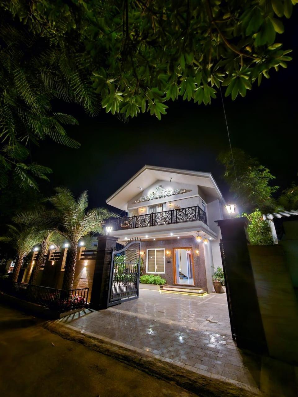 Premium Chalet Lonavala Eksteriør bilde